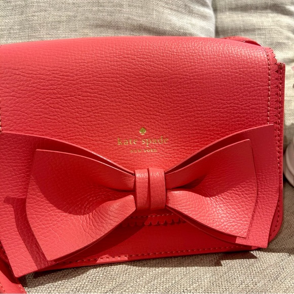 Kate Spade ♠️ Pink Vanderbilt Place Hanni Bow Crossbody bag - Picture 2 of 16